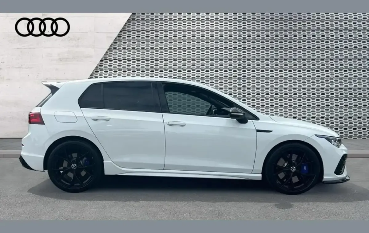 Used VW Golf VIII R 328 HP (241 kW) 2024 White Hatchback