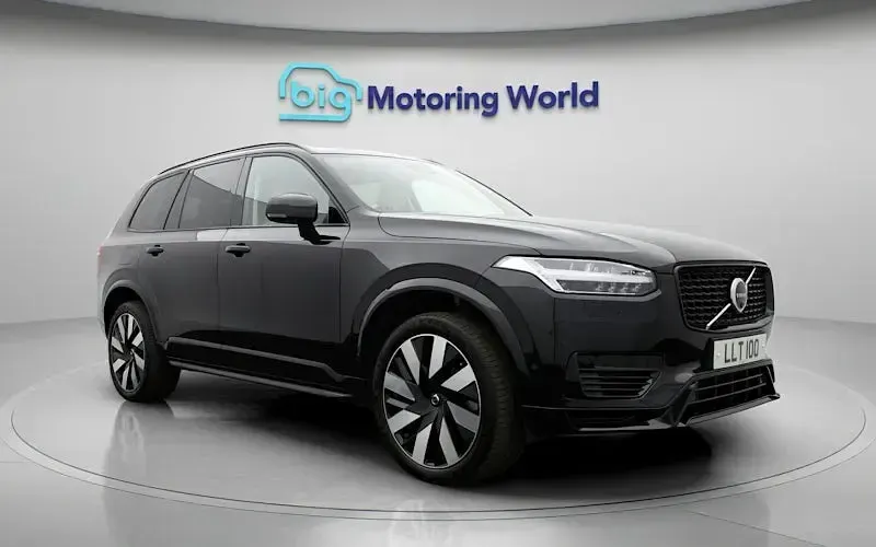 Begagnad Volvo XC90 Plus 455 HK (334 kW) 2024 Svart SUV