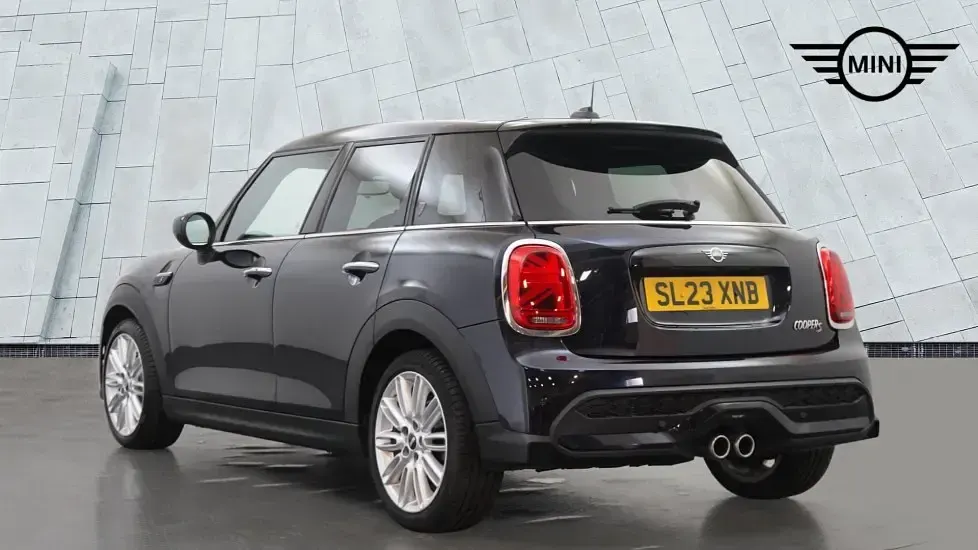 Used Mini Cooper S Exclusive 176 HP (129 kW) 2023 Black Hatchback