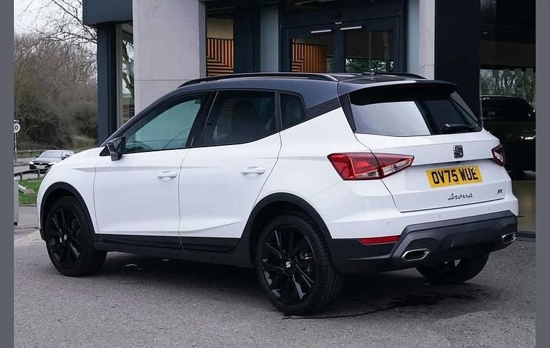 New Seat Arona Black Edition 113 HP (83 kW) 2026 White SUV