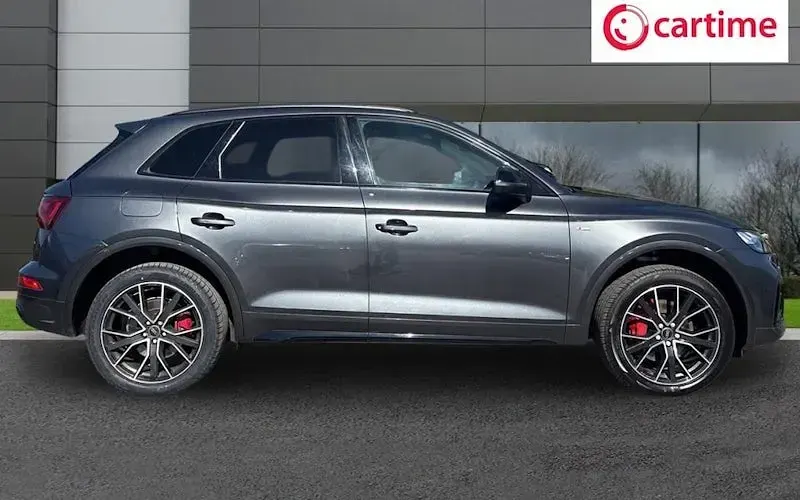 Used Audi Q5 Advanced 299 HP (219 kW) 2023 Grey SUV