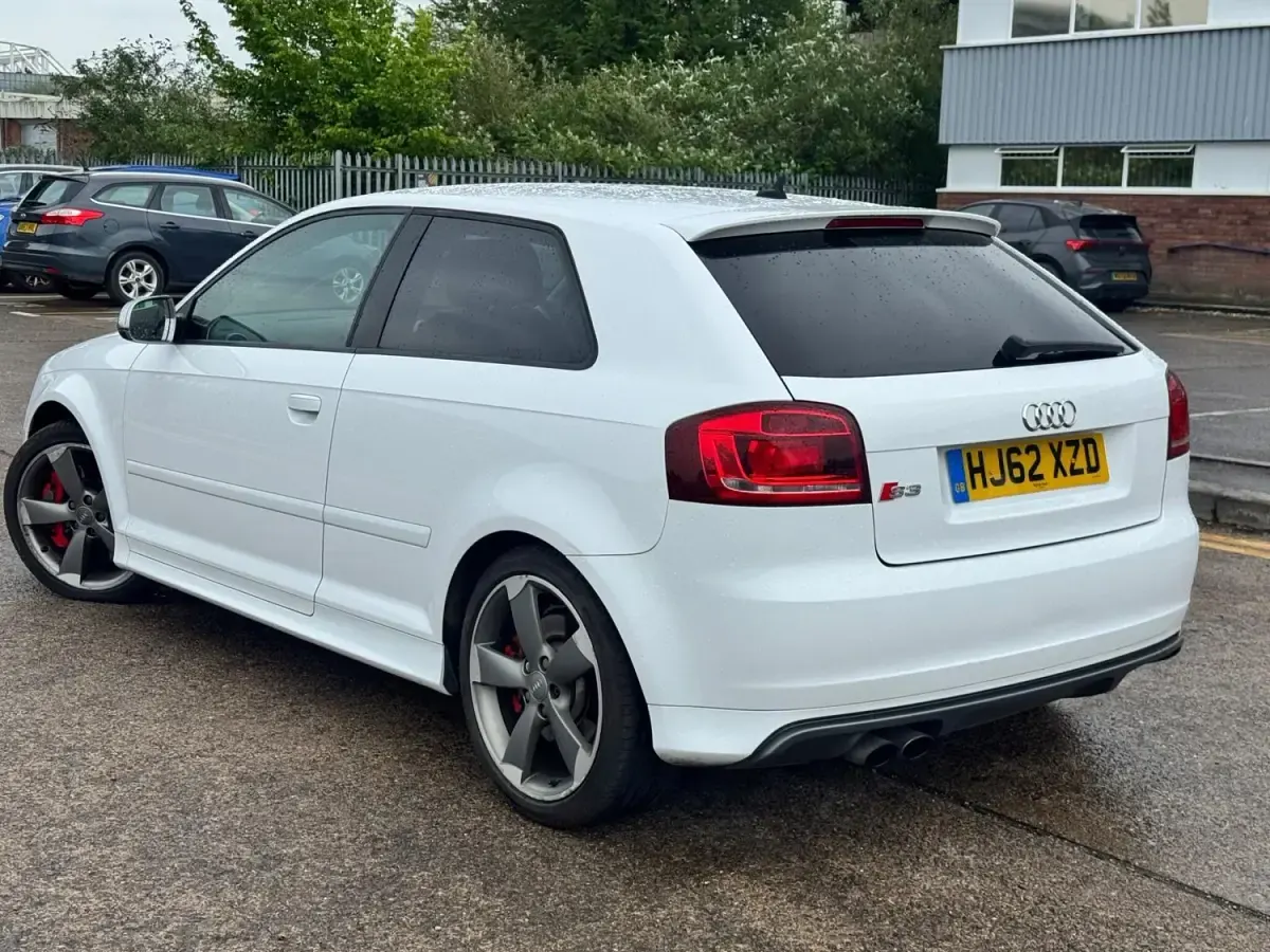 Begagnad Audi S3 Sportback Black Edition 2012 Vit Halvkombi