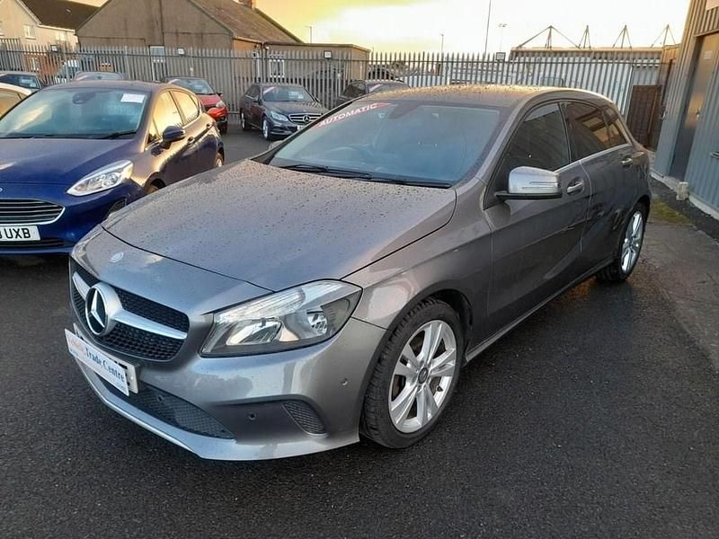 Used Mercedes A180 109 HP (80 kW) 2016 Grey Hatchback