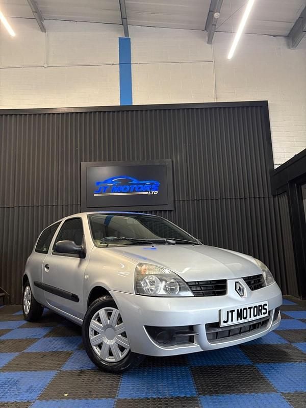 Silver Used 2008 Renault Clio II Campus Hatchback | £995 (Fair price) - Image 1/4