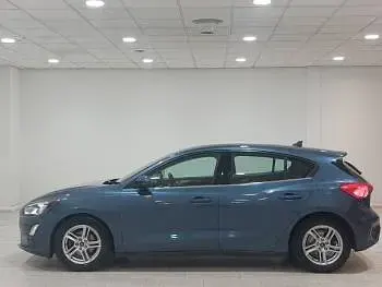 Used Ford Focus Zetec 125 HP (91 kW) 2020 Blue Hatchback