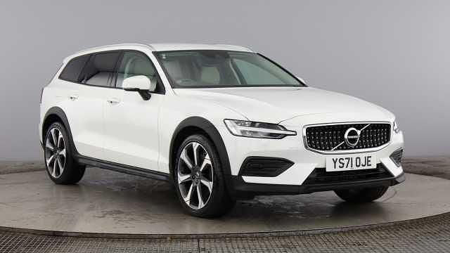 Usado Volvo V60 CC 247 HP (181 kW) 2022 Carrinha