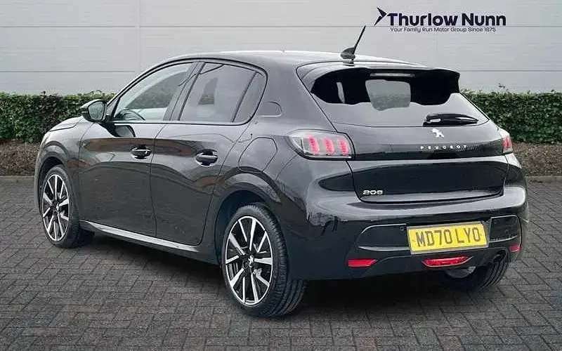 Used Peugeot 208 Allure Premium 102 HP (75 kW) 2022 Hatchback