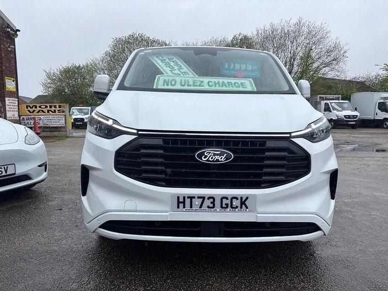 Used Ford Transit Custom Limited 140 HP (102 kW) 2023 White Van