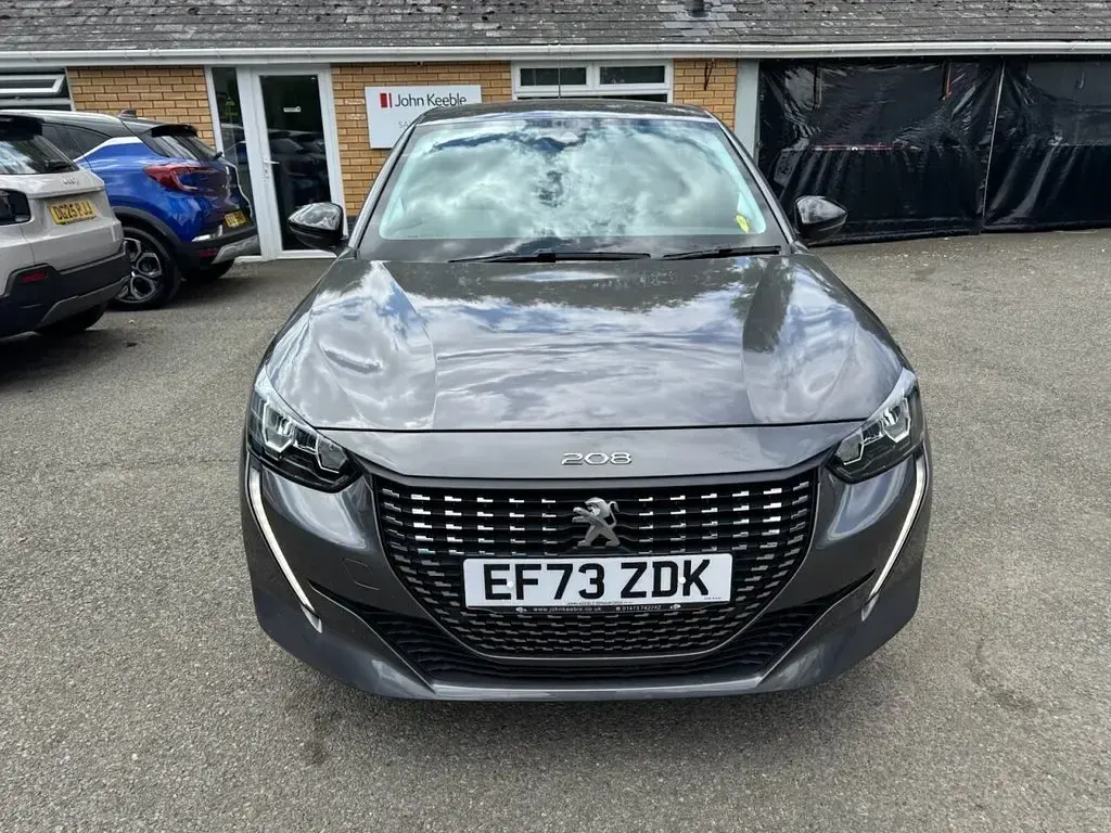 Used Peugeot 208 Allure+ 100 HP (73 kW) 2024 Grey Hatchback