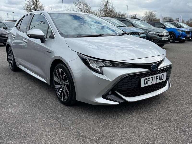 Silver Used 2021 Toyota Corolla Design Hatchback | £16,995 (Fair price) - Image 1/4