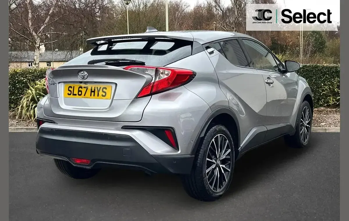 Used Toyota C-HR 116 HP (85 kW) 2017 Silver SUV