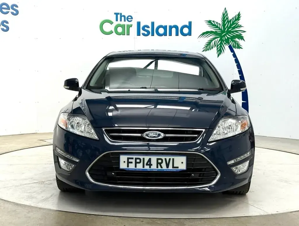Used Ford Mondeo Business Edition 140 HP (102 kW) 2014 Blue Hatchback