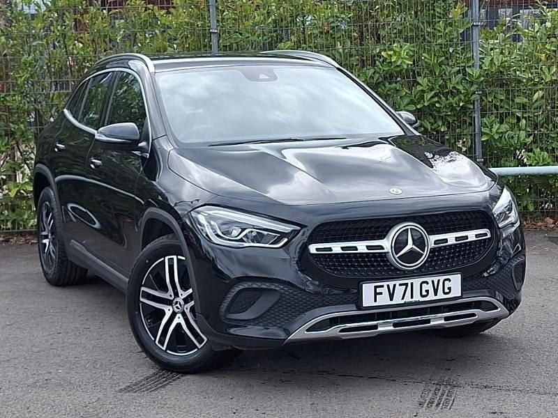 Used Mercedes GLA180 136 HP (100 kW) 2021 Black SUV