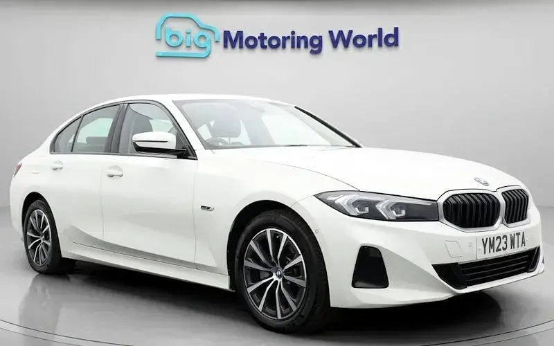 Used BMW 330e Sport Line 292 HP (214 kW) 2023 Sedan
