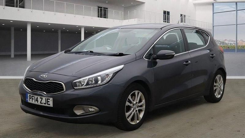 Used Kia Ceed 2014 Silver Hatchback