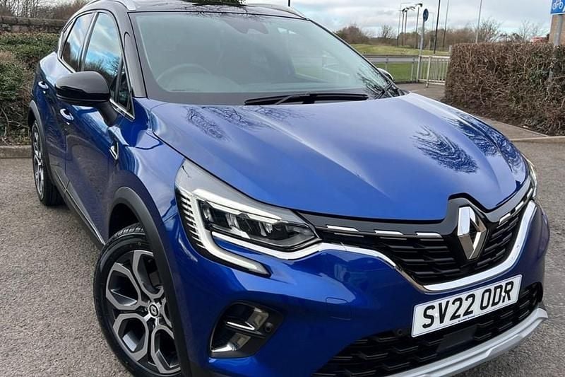 Used Renault Captur Version S 2022 Blue metallic SUV