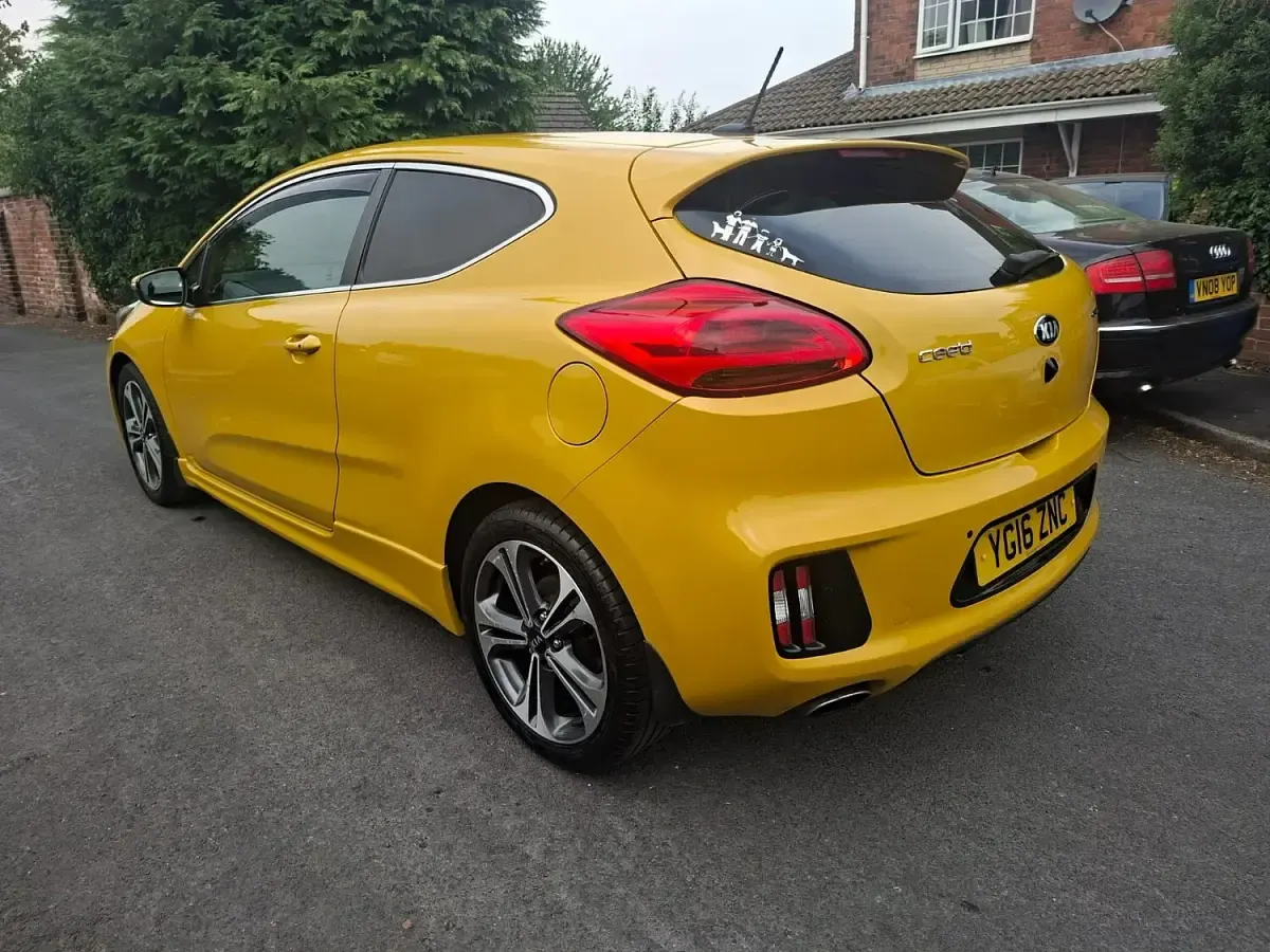 Used Kia ProCeed GT-Line 2016 Yellow Hatchback
