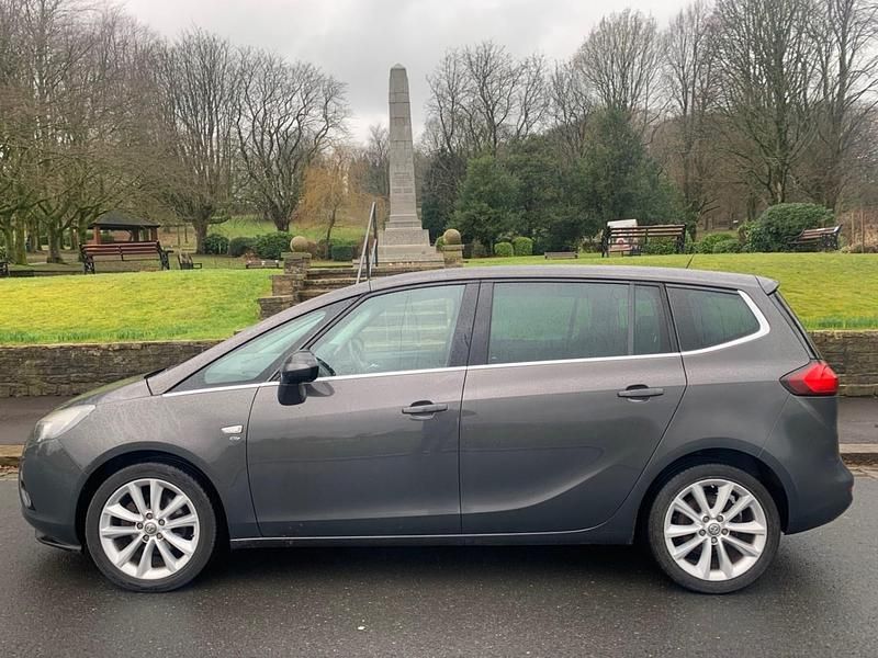 Used Vauxhall Zafira Elite 170 HP (125 kW) 2015 Grey MPV