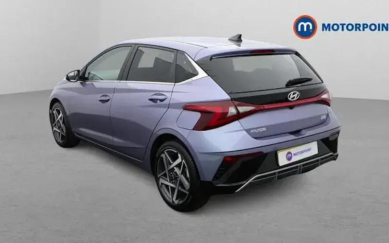 Used Hyundai i20 Premium 101 HP (74 kW) 2025 Blue Hatchback