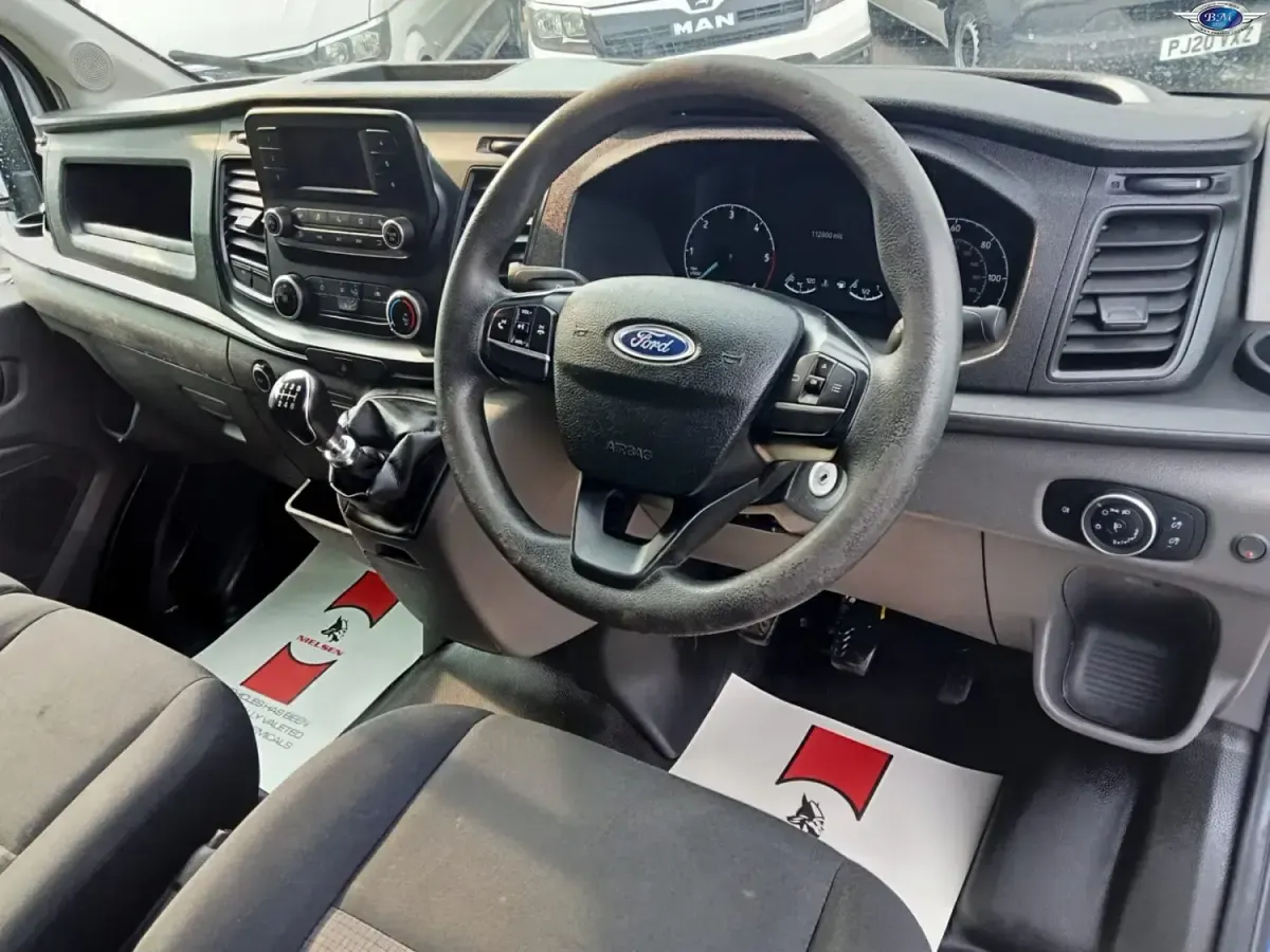 Usado Ford Transit 130 HP (95 kW) 2021 Branco Van