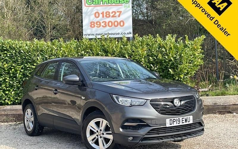 Second-hand Vauxhall Grandland X S 131 CP (96 kW) 2019 Gri SUV