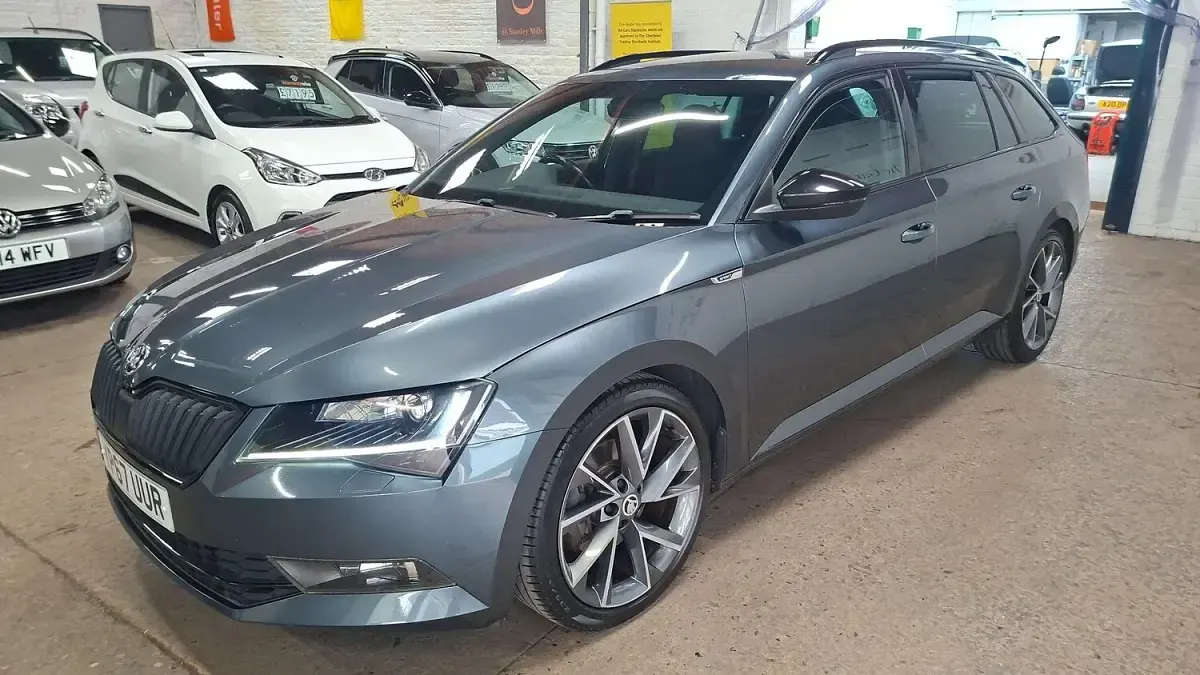 Used Skoda Superb SportLine 150 HP (110 kW) 2017 Grey Estate