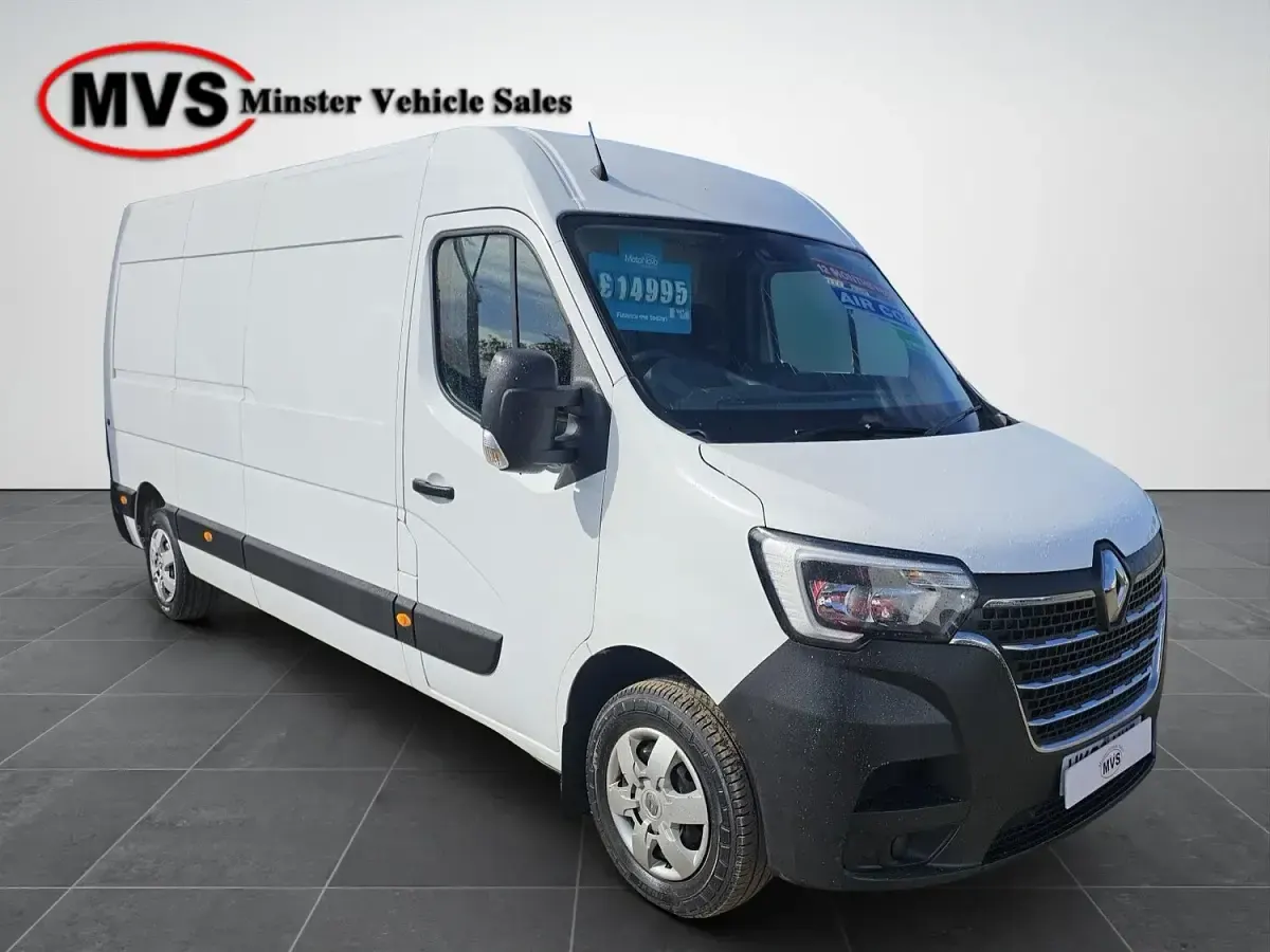 Used Renault Master Business 2023 White MPV