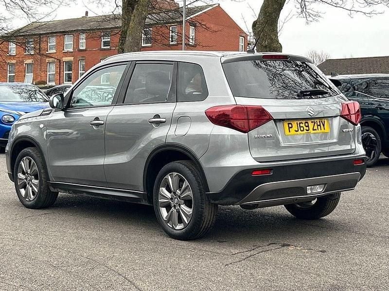 Second-hand Suzuki Vitara SZ-T 111 CP (81 kW) 2020 Gri SUV