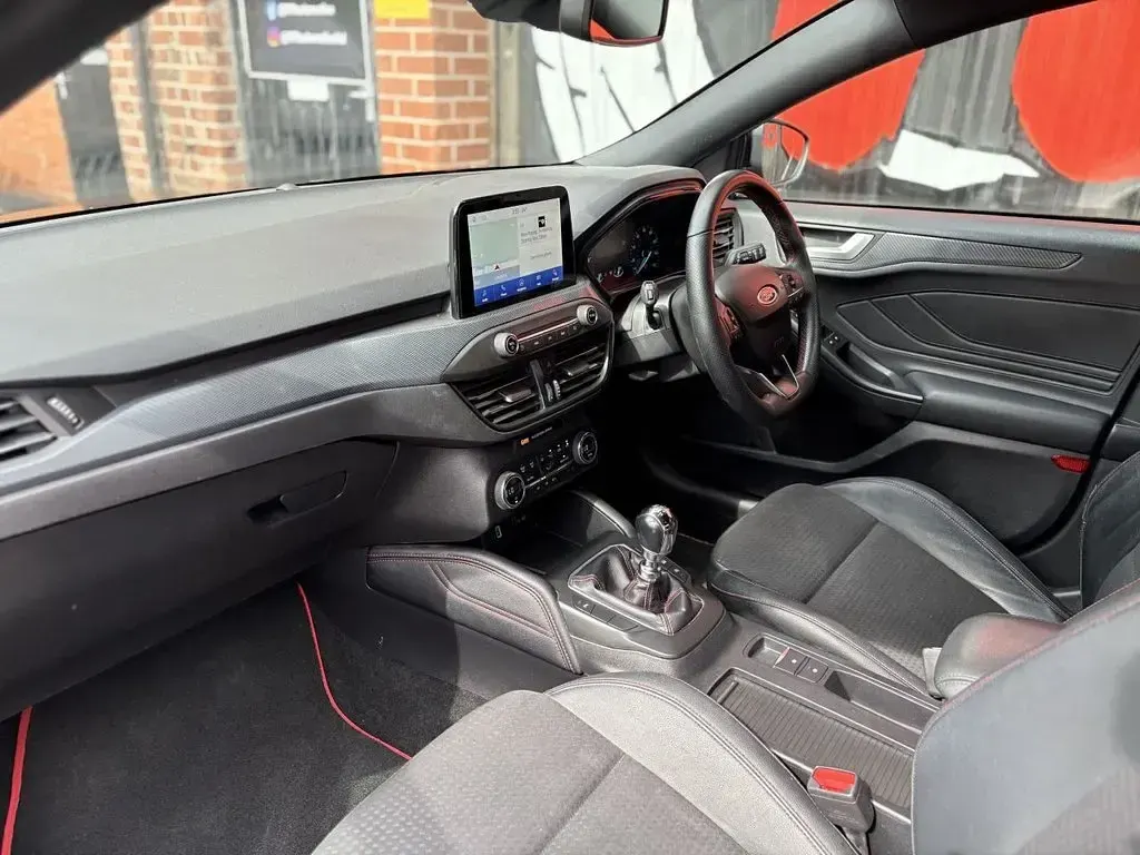 Used Ford Focus ST-Line X 125 HP (91 kW) 2019 Black Hatchback