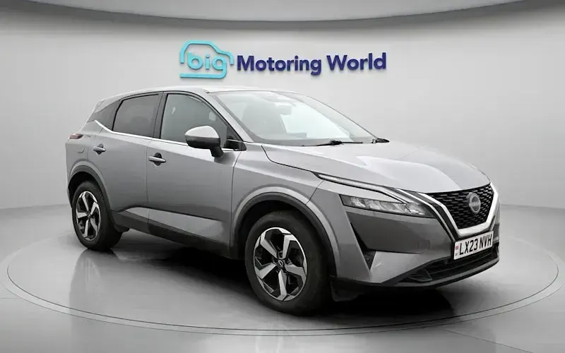 Used Nissan Qashqai N-Connecta 140 HP (102 kW) 2023 Grey SUV