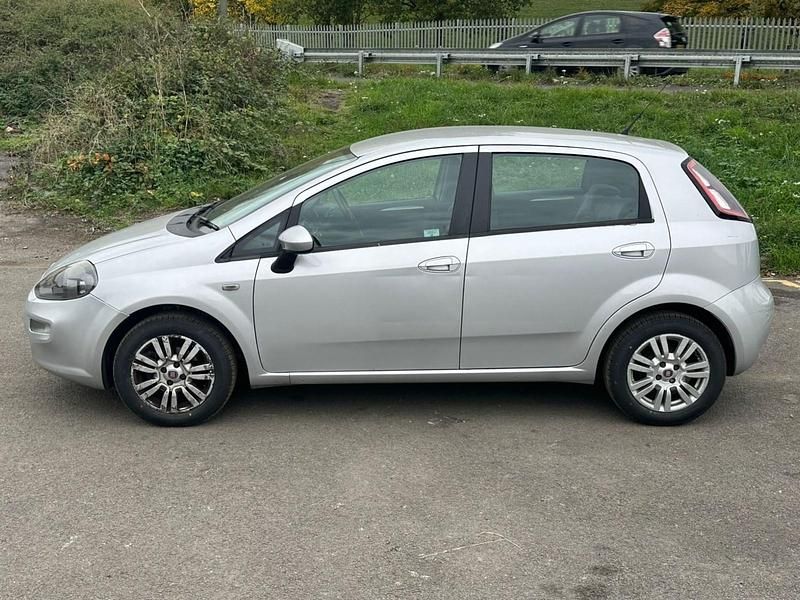 Used Fiat Punto Easy 69 HP (50 kW) 2012 Grey Hatchback