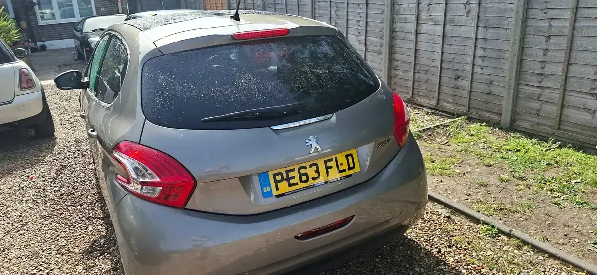 Used Peugeot 208 Allure 82 HP (60 kW) 2013 Brown Hatchback
