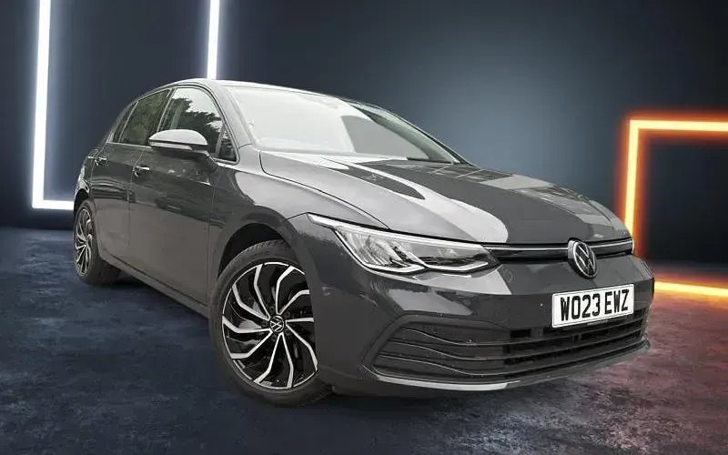 Used VW Golf VIII Life 131 HP (96 kW) 2023 Hatchback