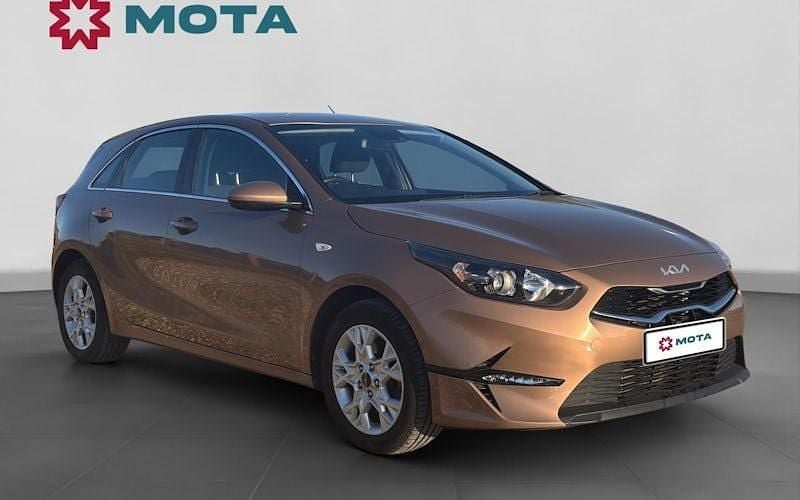Usado Kia Ceed 136 HP (100 kW) 2021 Citadino