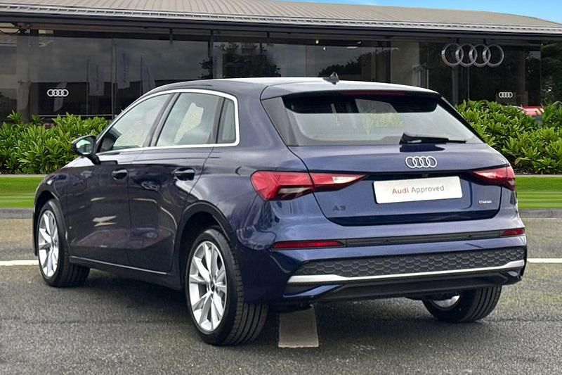 Used Audi A3 e-tron Sport 204 HP (150 kW) 2025 Blue Hatchback