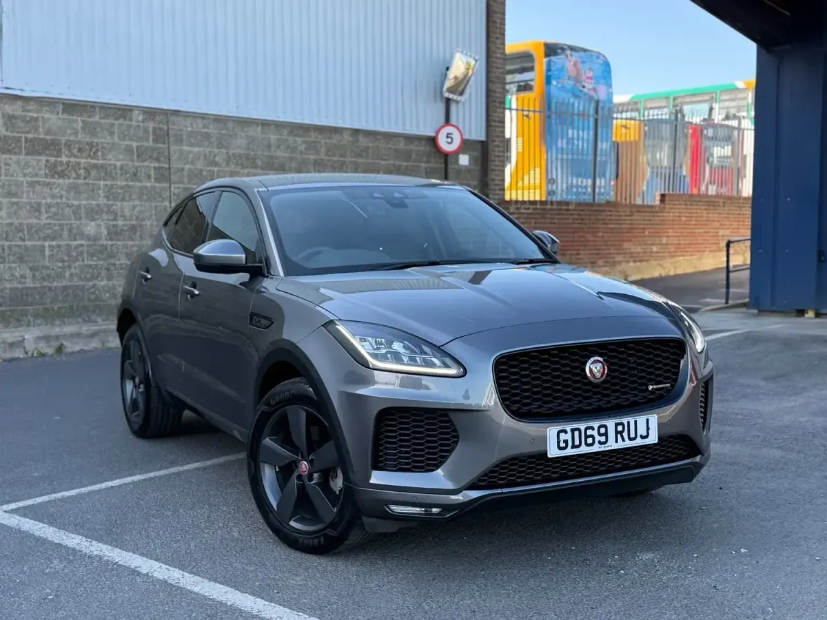 Używany Jaguar E-Pace Chequered Flag 2020 Szary SUV