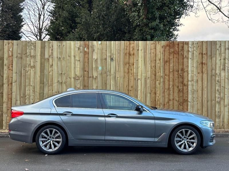 Used BMW 520 Comfort Edition 2018 Blue Sedan