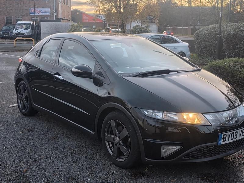 Black Used 2009 Honda Civic ES Hatchback | £1,995 (Fair price) - Image 1/4