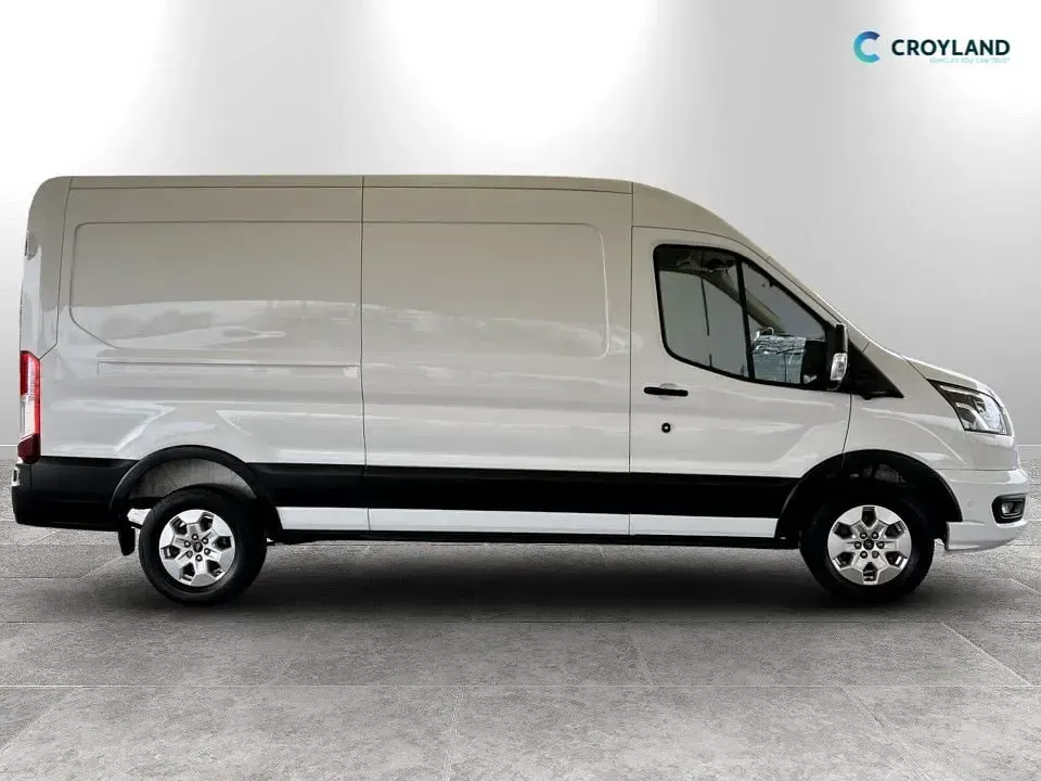 Used Ford Transit Limited 165 HP (121 kW) 2024 White Van