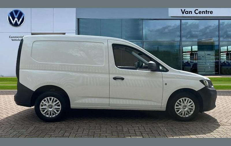 Used VW Caddy 102 HP (75 kW) 2022 White MPV