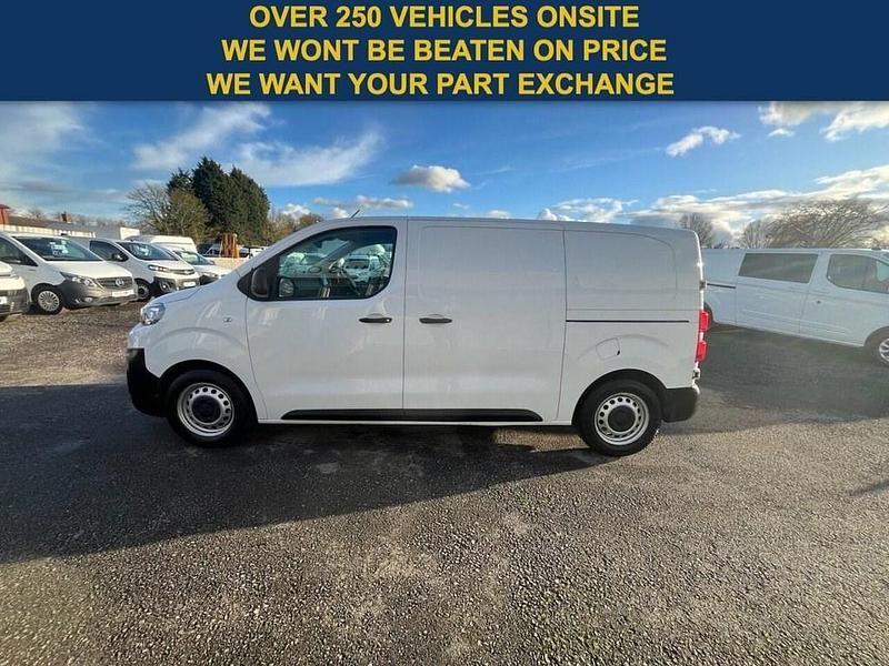 Second-hand Peugeot Expert Premium 2022 Alb Van