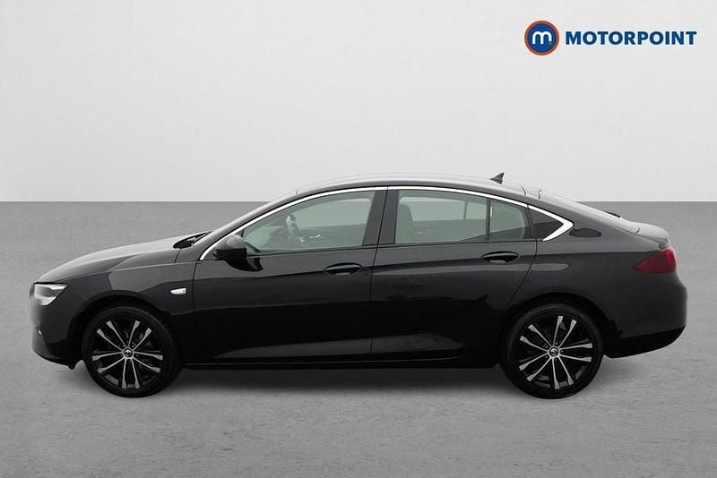 Used Vauxhall Insignia Edition 122 HP (89 kW) 2021 Black Hatchback