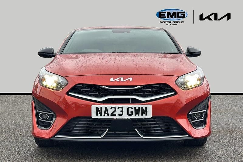 Used Kia ProCeed GT-Line 158 HP (116 kW) 2023 Orange Estate