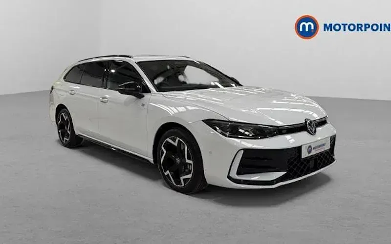 Used VW Passat R-line 272 HP (200 kW) 2025 Estate