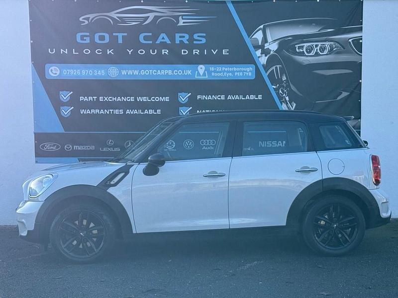 Used Mini Cooper S 2013 White Hatchback