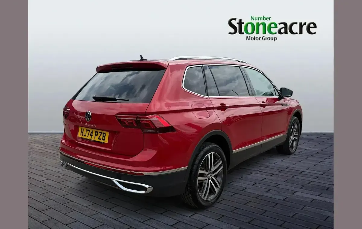 Used VW Tiguan Allspace Elegance 150 HP (110 kW) 2024 Red SUV