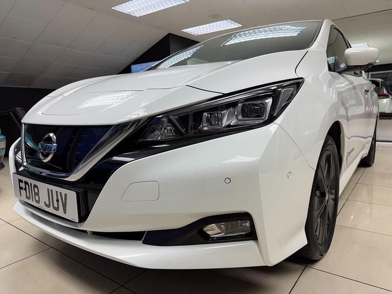 Used Nissan Leaf Tekna 110 kW (150 HP) 2018 White Hatchback