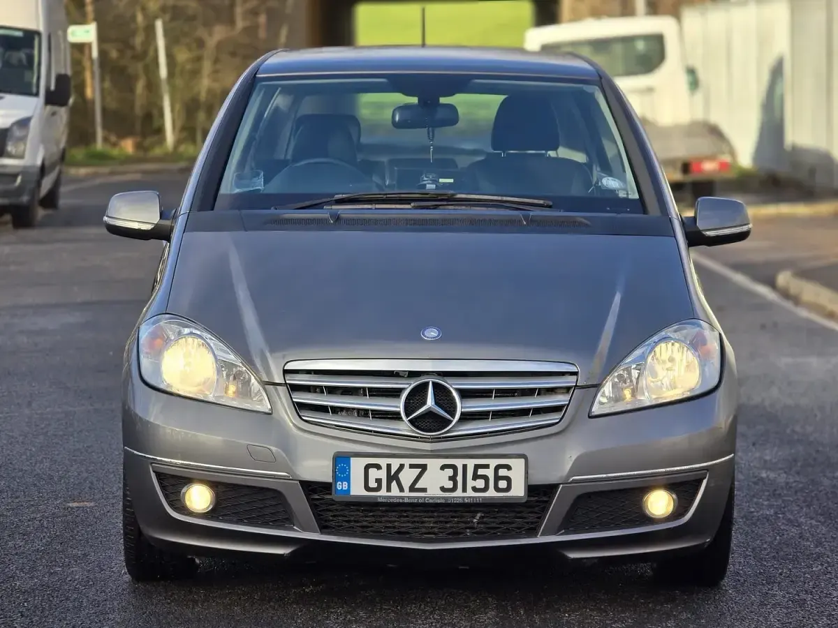 Used Mercedes A180 Avantgarde 109 HP (80 kW) 2011 Grey Hatchback