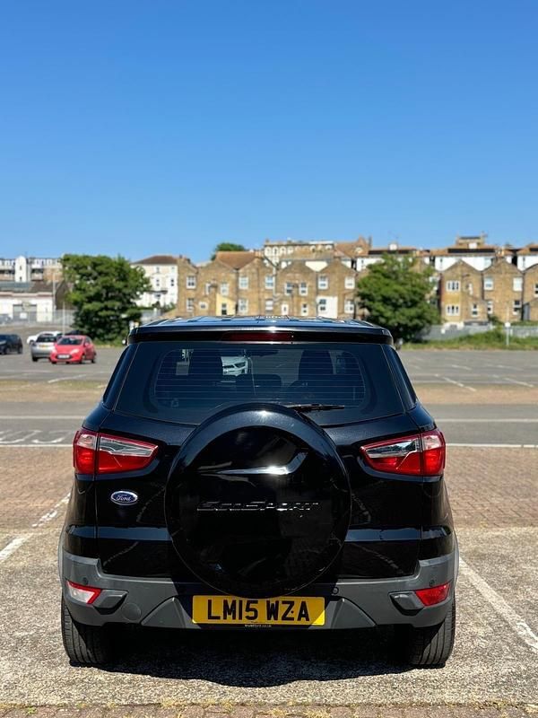 Begagnad Ford Ecosport Zetec 2015 Svart SUV