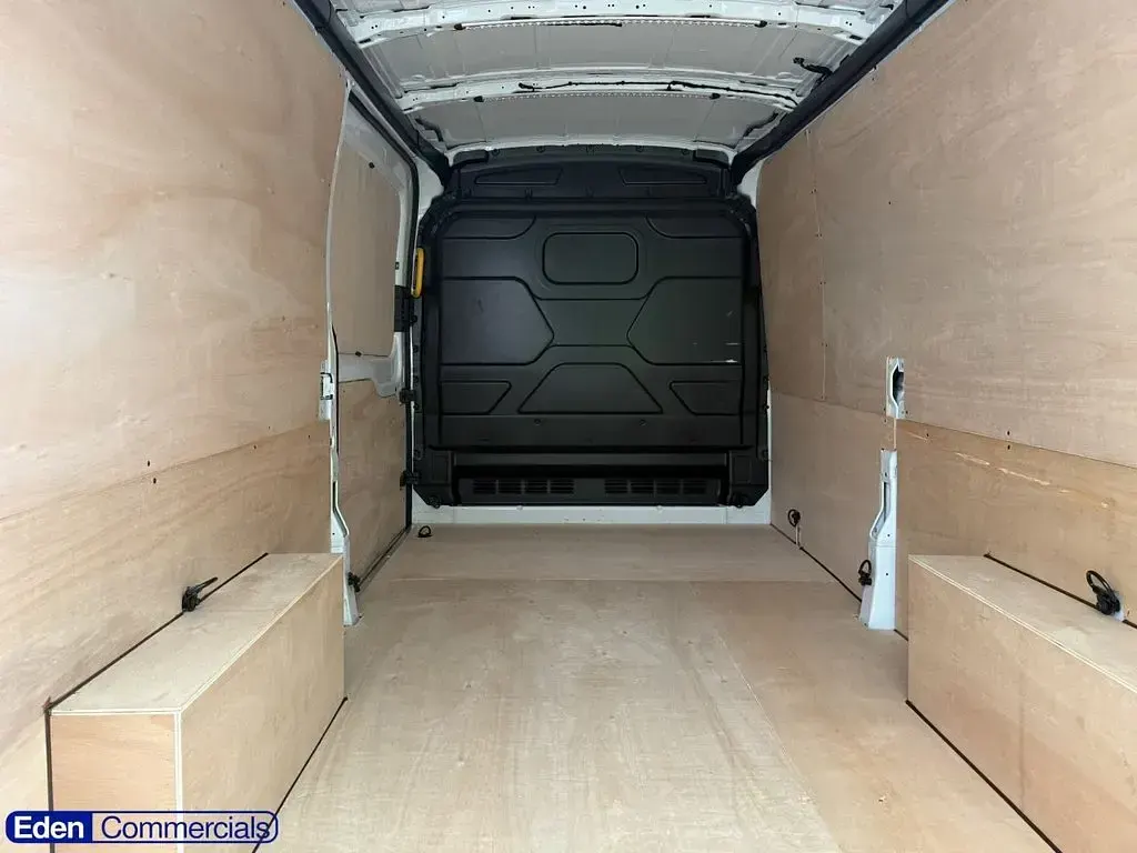 Used Ford Transit Limited 165 HP (121 kW) 2025 White Van